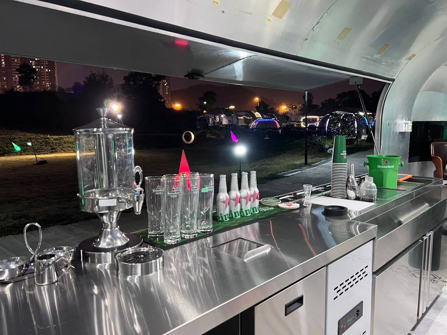 【STARRY SKY BAR】DAY CAMPING ( 2-10 pax )14:00 - 22:00