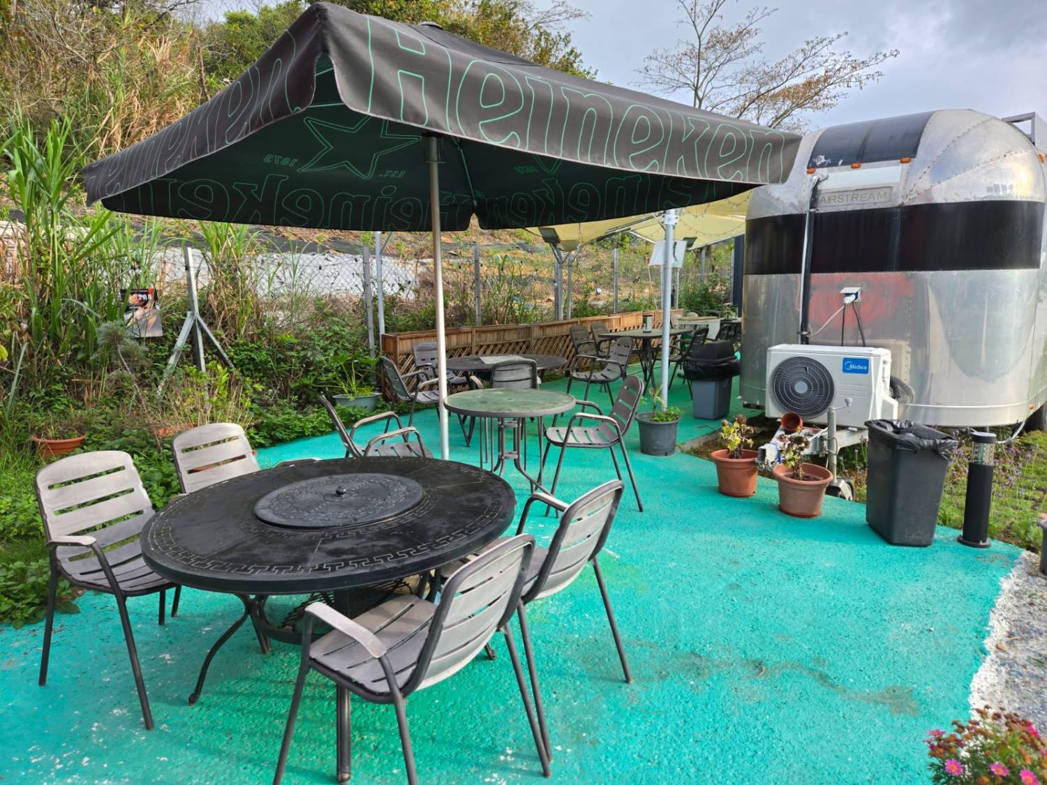 【STARRY SKY BAR】DAY CAMPING ( 2-10 pax )14:00 - 22:00